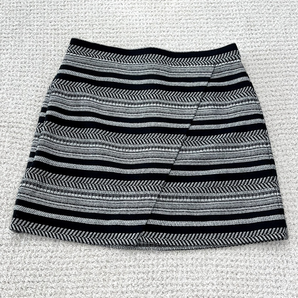 J. Crew Black & White Knit Faux Wrap Mini Skirt Size 0 Fully Lined